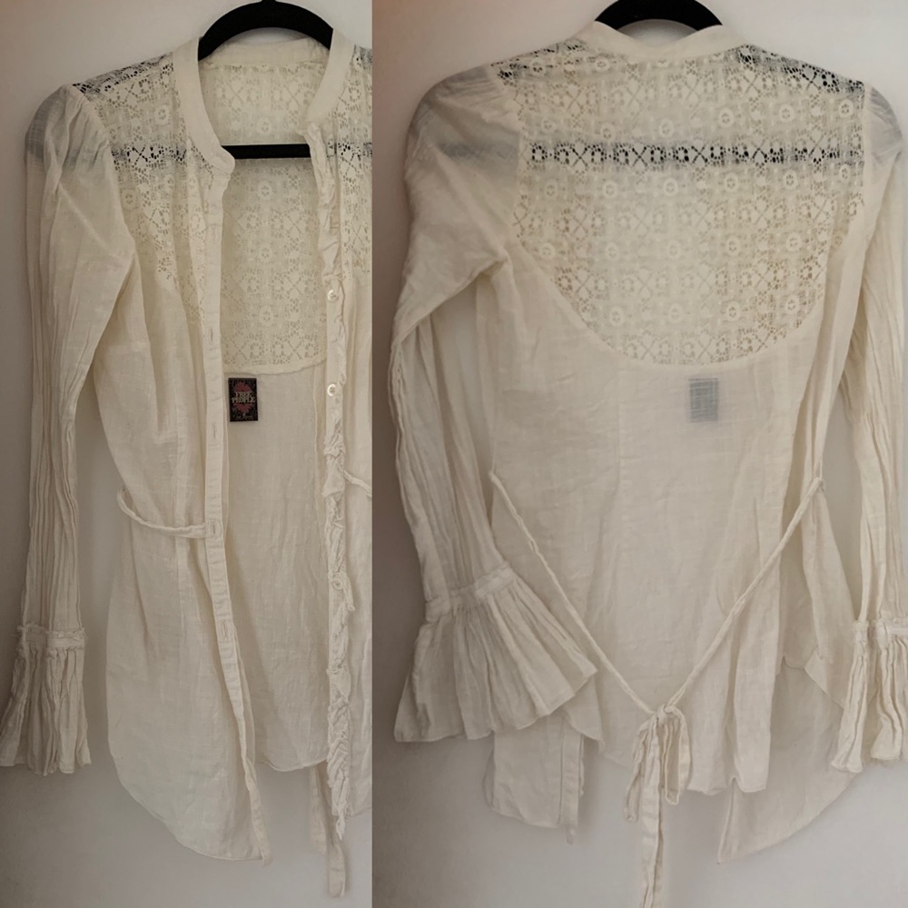 FREE PEOPLE lace tie waist button up bell sleeve S